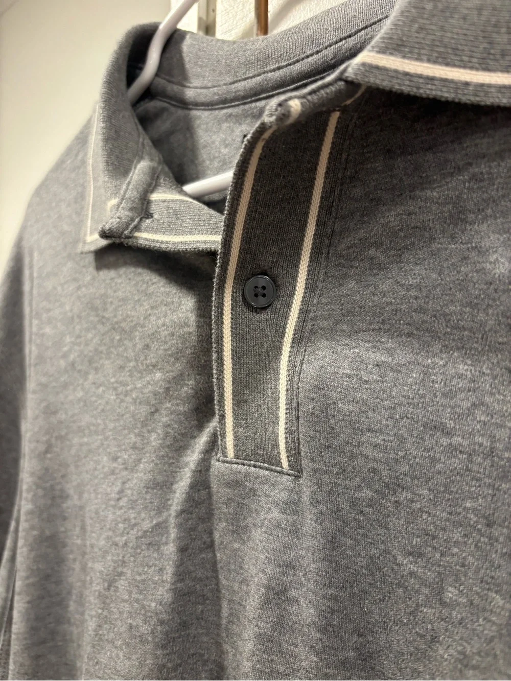 Banana Republic Men's Grey Long-Sleeve Polo with Contrast Trim